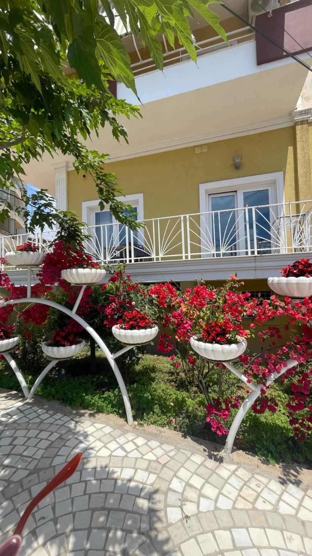 Sunrise Luxury Apartments Sarande Bagian luar foto